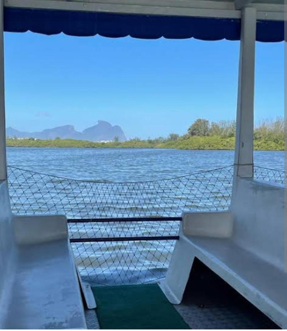 Na Barra Da Tijuca Proximo Rio Centro E Ao Lado Da Praia, Moro No Séjour chez l'habitant